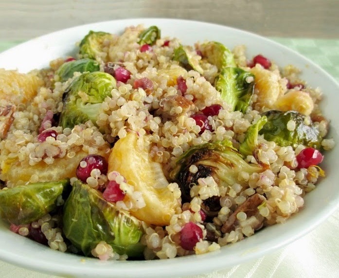 Quinoa com Couve-de-Bruxelas, Tangerina e Romã (vegana)