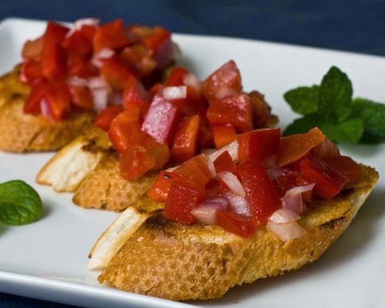 Bruschetta de Pimentão Vermelho (vegana)