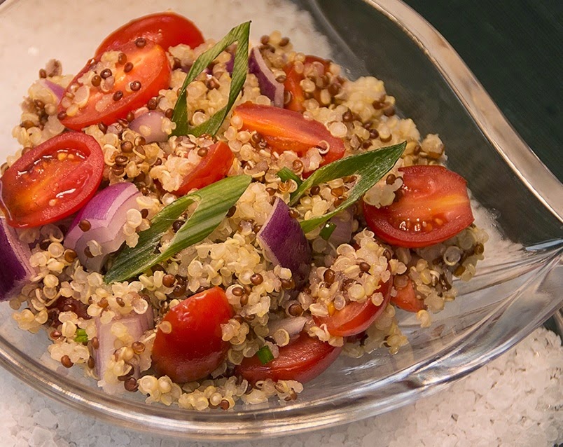 Salada Colorida de Quinoa (vegana)