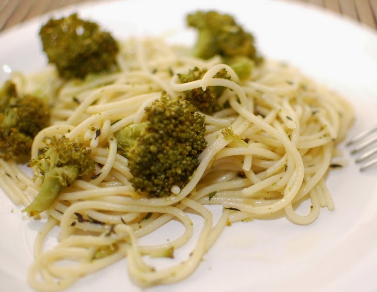 Espaguete com Brócolis (vegana)