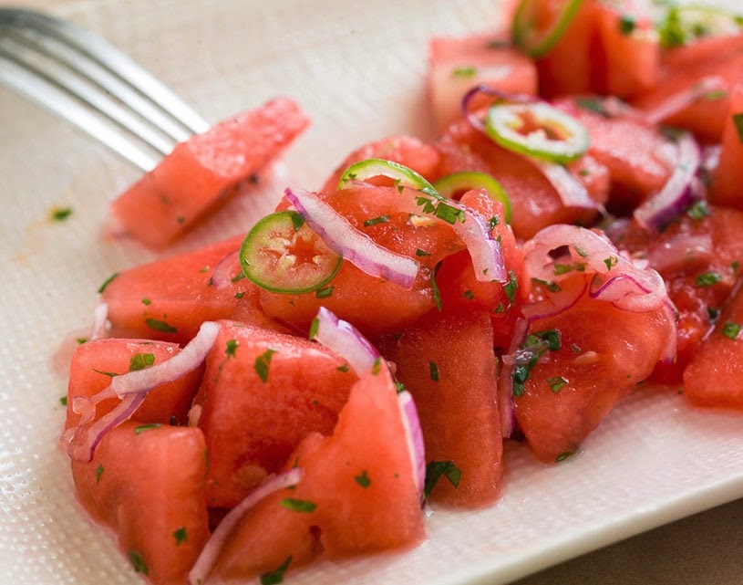 Salada Picante de Melancia (vegana)