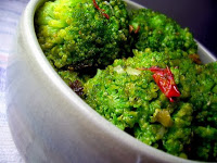 Brócolis ao Alho e Malagueta (vegana)