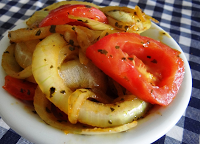 Salada Caprese Quente (vegana)