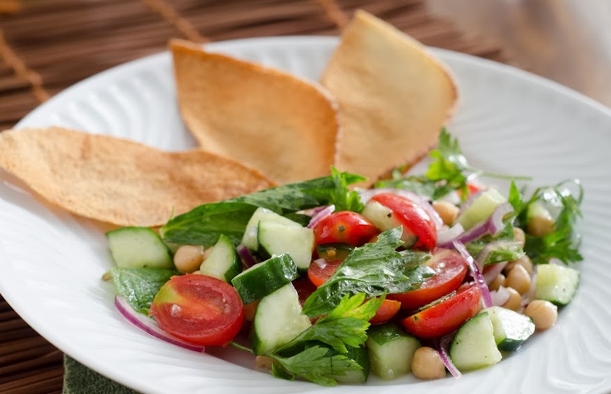 Salada Mediterrânea (vegana)
