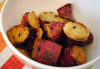 Batata-Doce Caramelizada com Gergelim Preto (vegana)