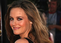 Alicia Silverstone dá conselho sobre namoro aos veganos