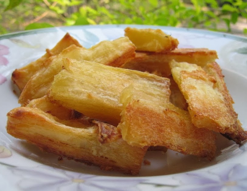 Mandioca "Frita" no Forno (vegana)