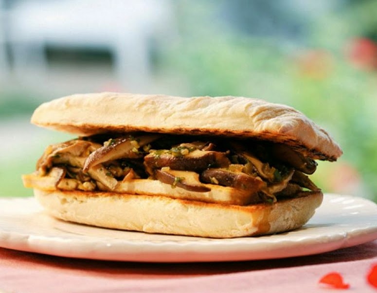 Sanduíche Oriental (vegana)